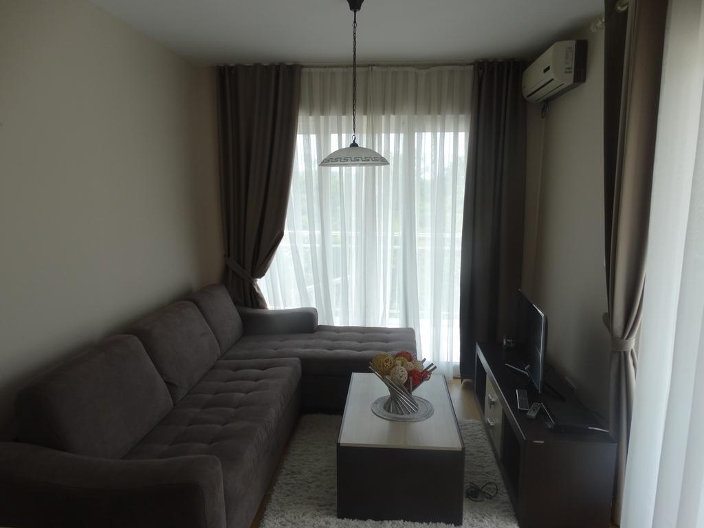 Agape Apartments Tivat Bagian luar foto