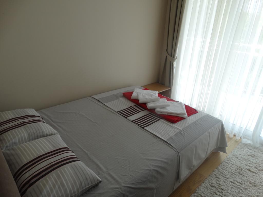 Agape Apartments Tivat Bagian luar foto