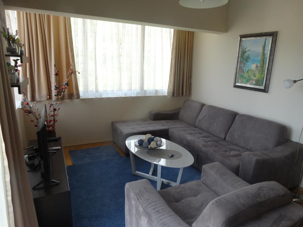 Agape Apartments Tivat Bagian luar foto