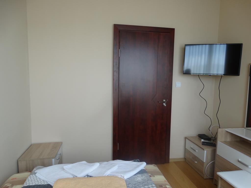 Agape Apartments Tivat Bagian luar foto