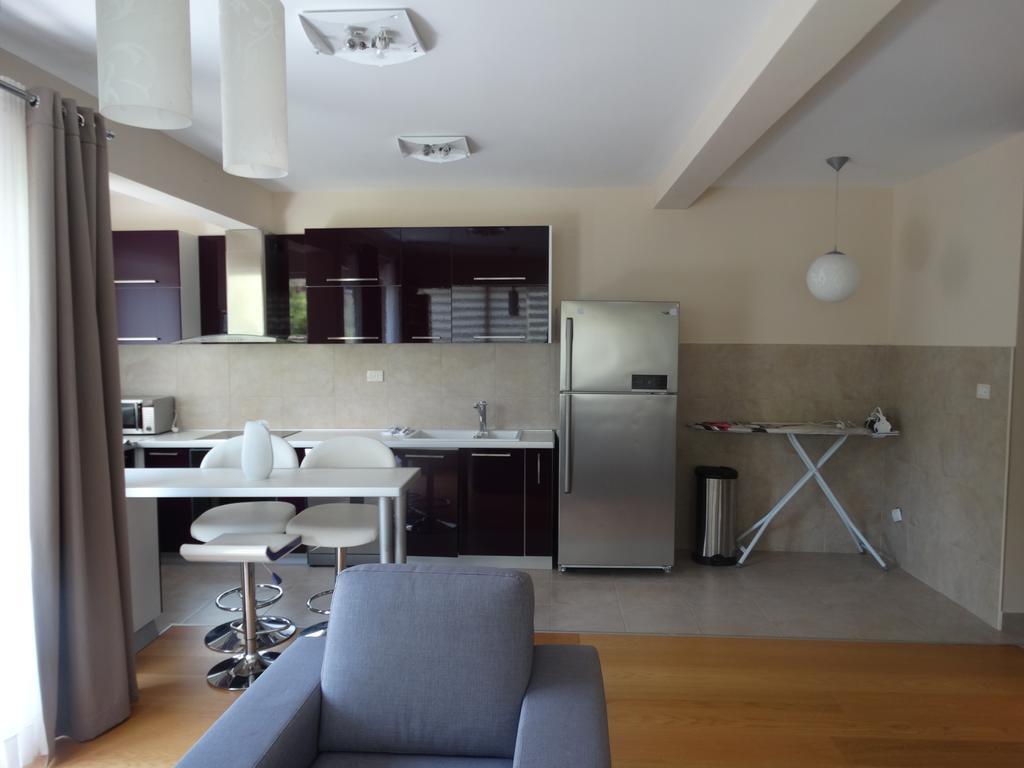 Agape Apartments Tivat Bagian luar foto